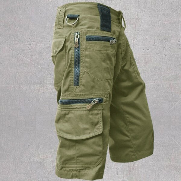 James - Comfortable cargo shorts